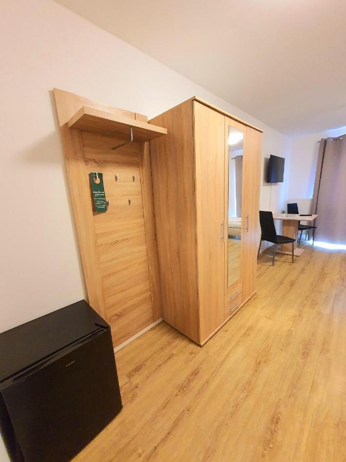 Hotel Sleep-Station Bornsen Bagian luar foto
